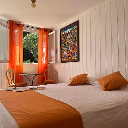 La Fiancée Du Pirate Hotel 3*