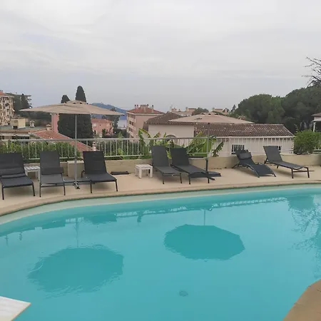 La Fiancée Du Pirate Hotel 3*