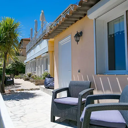 La Fiancée Du Pirate Hotel 3*