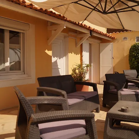 La Fiancée Du Pirate Hotel