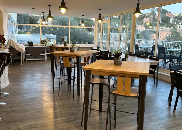 La Fiancée Du Pirate Hotel