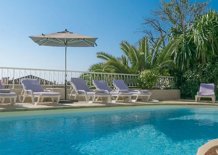 Hotel La Fiancée Du Pirate 3*