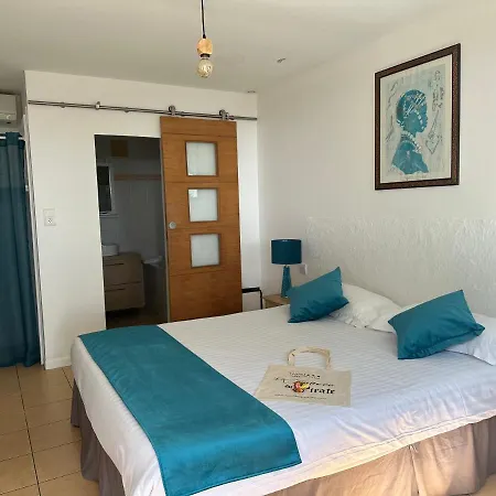 Hotel La Fiancee Du Pirate 3*