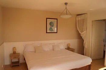 Hotel La Fiancee Du Pirate 3*